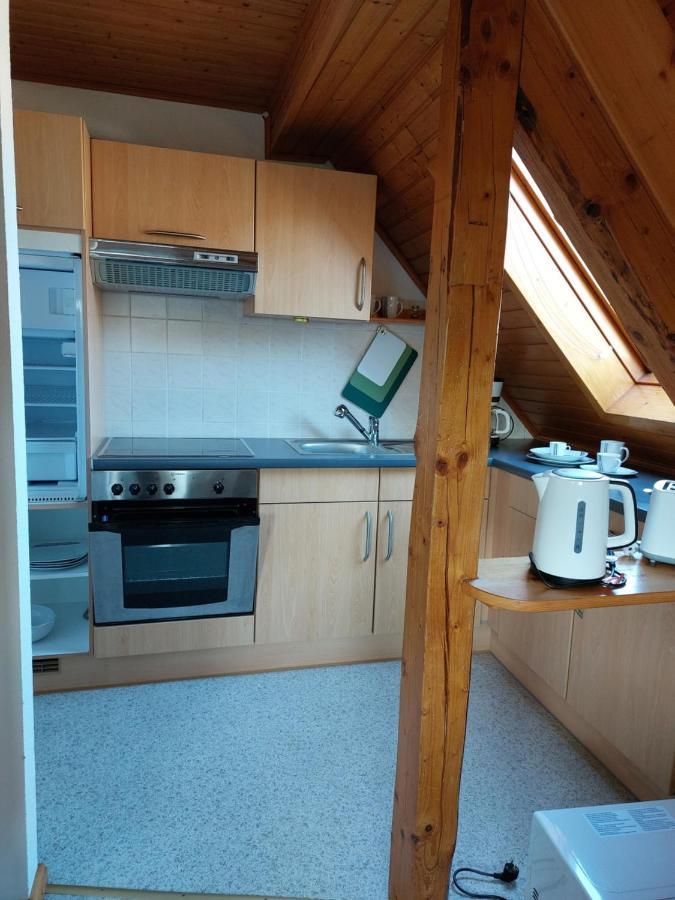 Dachgeschosswohnung Mit Burgblick In Kues Bernkastel-Kues Kültér fotó