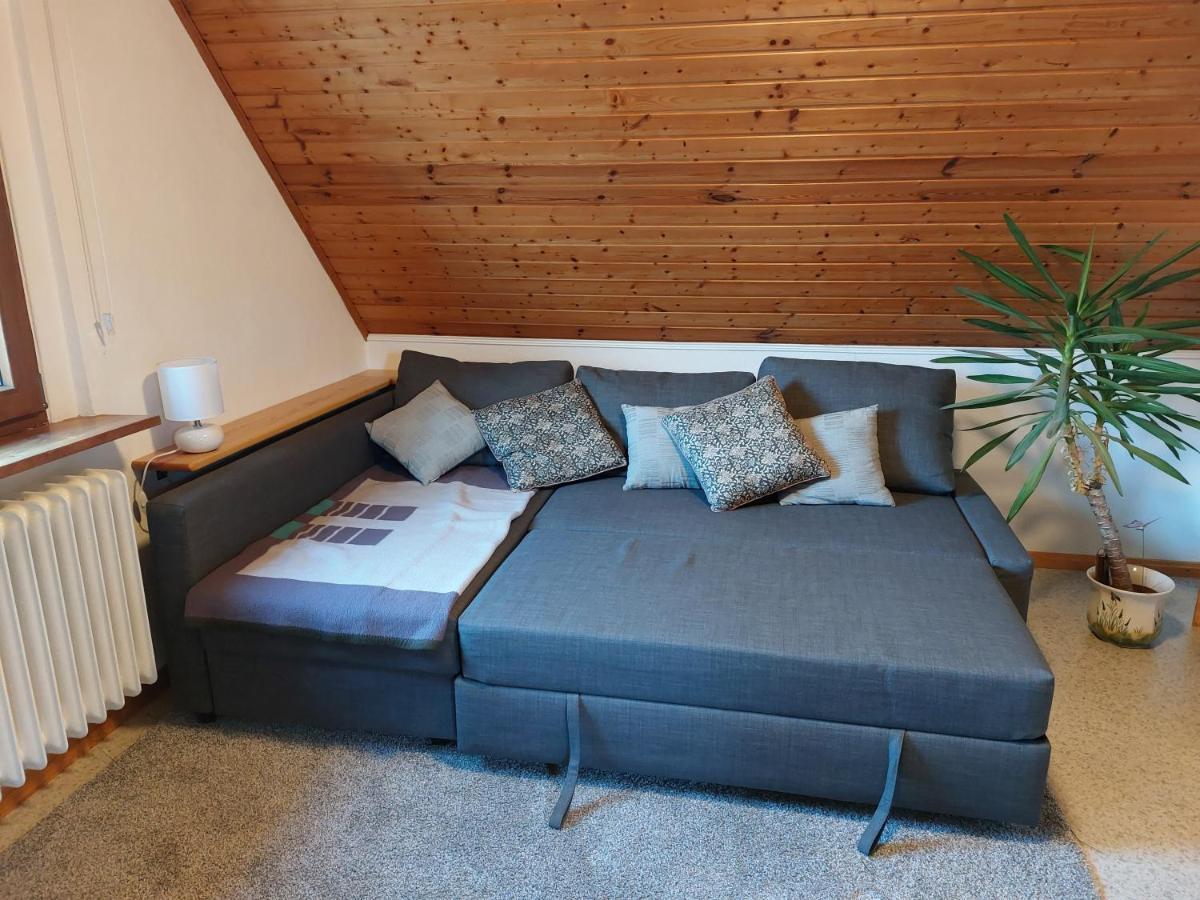 Dachgeschosswohnung Mit Burgblick In Kues Bernkastel-Kues Kültér fotó