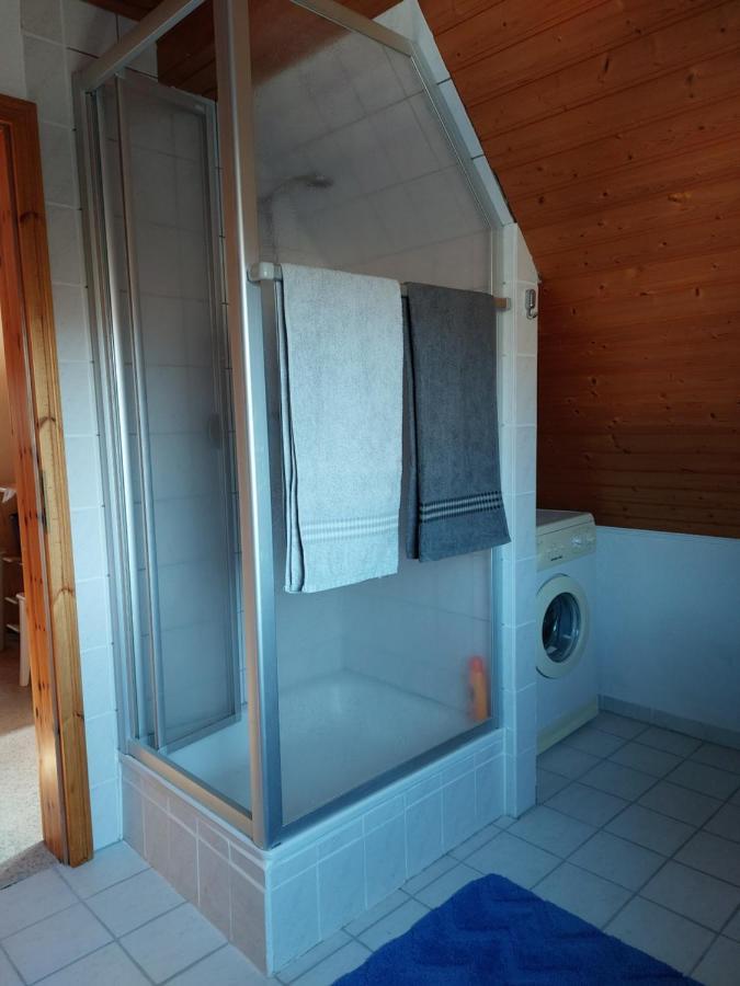 Dachgeschosswohnung Mit Burgblick In Kues Bernkastel-Kues Kültér fotó